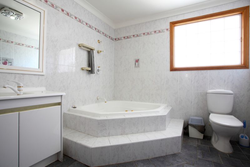 Cost of Bathtub Installation in Deland, FL
